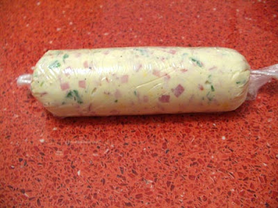 IMGP6101 1 - TARTINE CU CREMA DE BRANZA SI SUNCA